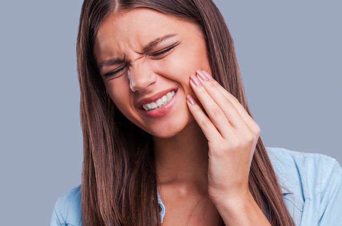 Чому болить зуб після лікування кореневих каналів?