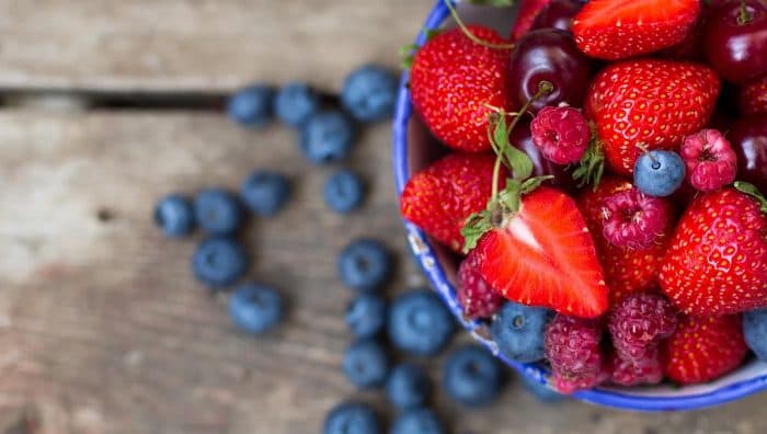 Красива шкіра, здорове серце і ще 8 причин їсти ягоди