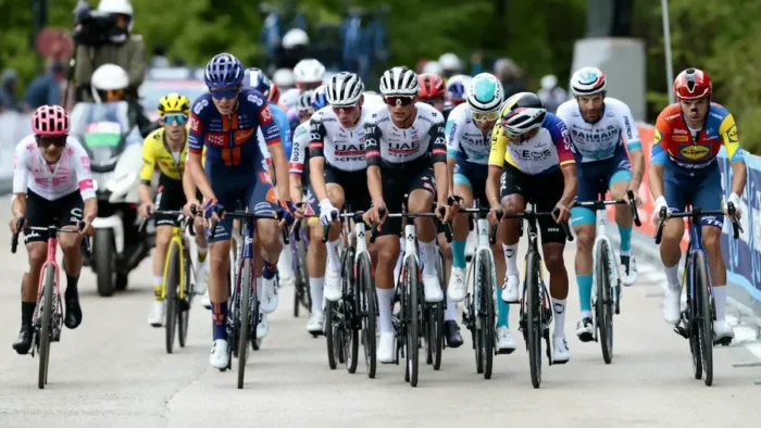 Ставки на Джиро д'Італія 2025, аналіз та прогнози