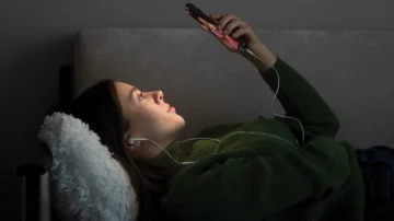 Як піклуватися про психічне здоров'я в епоху цифрових технологій: роль онлайн-консультацій