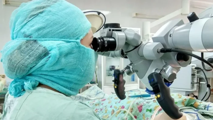 Цистоскопія сечового міхура: що це таке, коли вона потрібна та що радять урологи